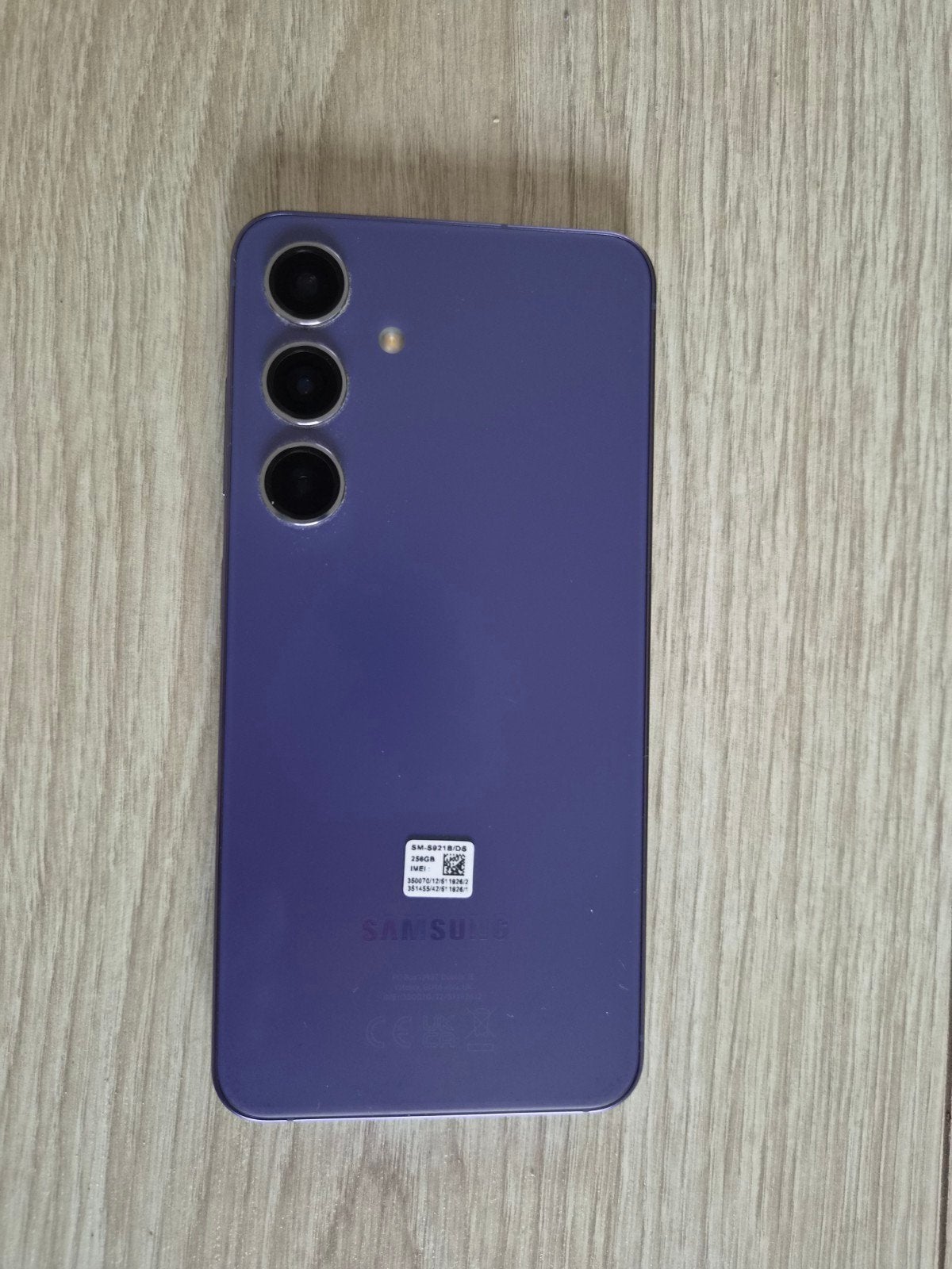 Foto 3 van Samsung S24 256GB paars - Zo goed als nieuw