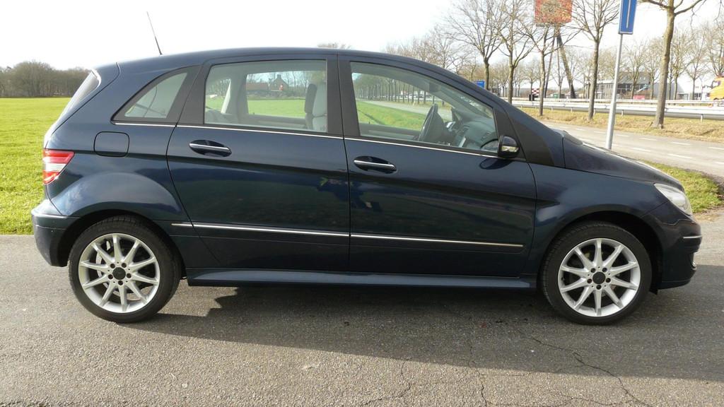 Mercedes-Benz B-klasse 200 MERCEDES-BENZ B-KLASSE Sports Tou, 136 pk, Gebruikt, 4 cilinders, Blauw