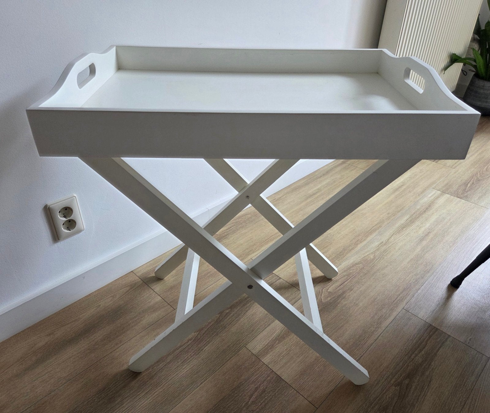 Witte bijzettafel met afneembaar dienblad, Ophalen, Gebruikt, 55 tot 75 cm, 60 cm of meer