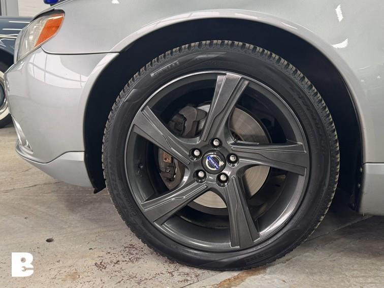 Volvo V70 2.0T R-Edition, Auto's, Euro 5, Zwart, 4 cilinders, 1558 kg
