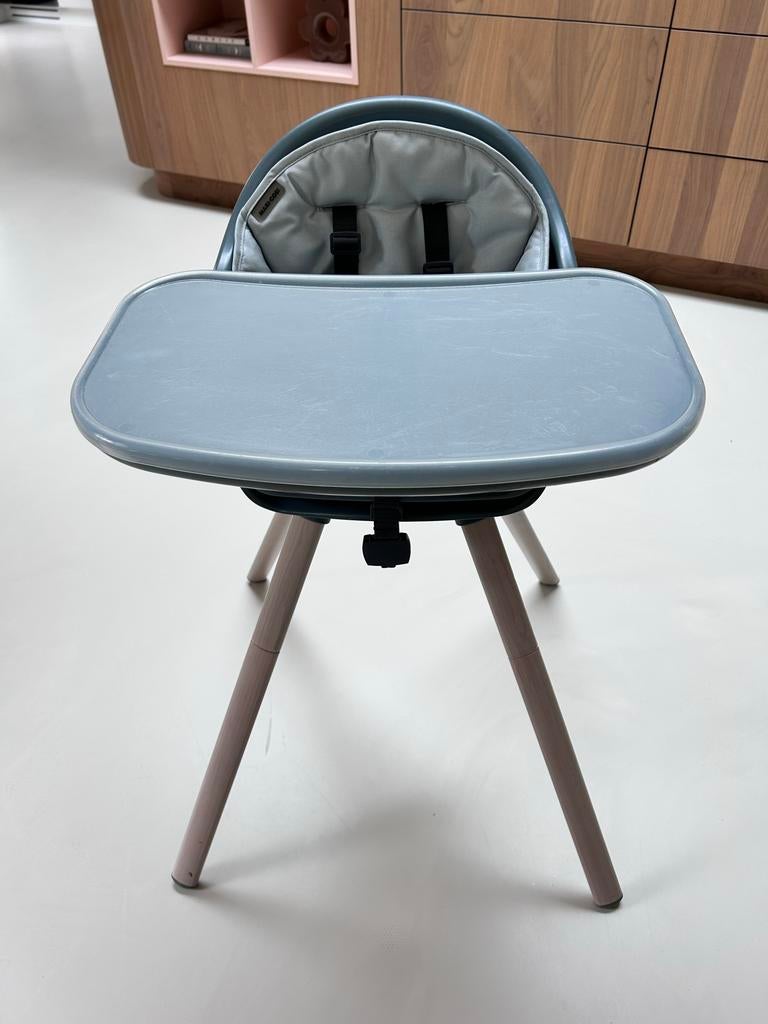 Maxi-Cosi Moa 4-in-1 kinderstoel met eetblad en gordel, Kinderen en Baby's, Ophalen, Gebruikt, Meegroeistoel, Afneembaar eetblad
