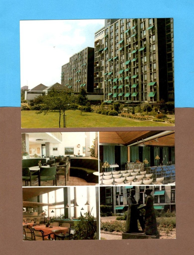 Utrecht Bejaardencentrum Titus Brandsma 2 ansichtkaarten, Verzamelen, Ophalen of Verzenden, 1980 tot heden, Ongelopen, Utrecht