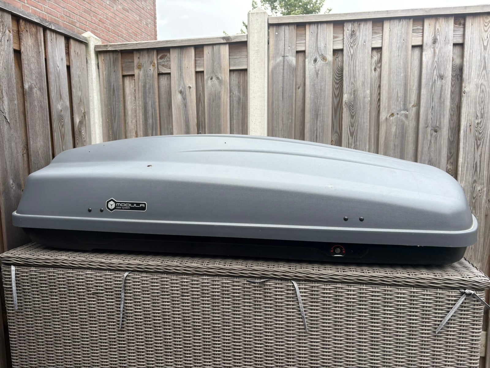 Modula dakkoffer evo 470 + perfect fit dakdragers, Auto diversen, Dakkoffers, Ophalen, Zo goed als nieuw