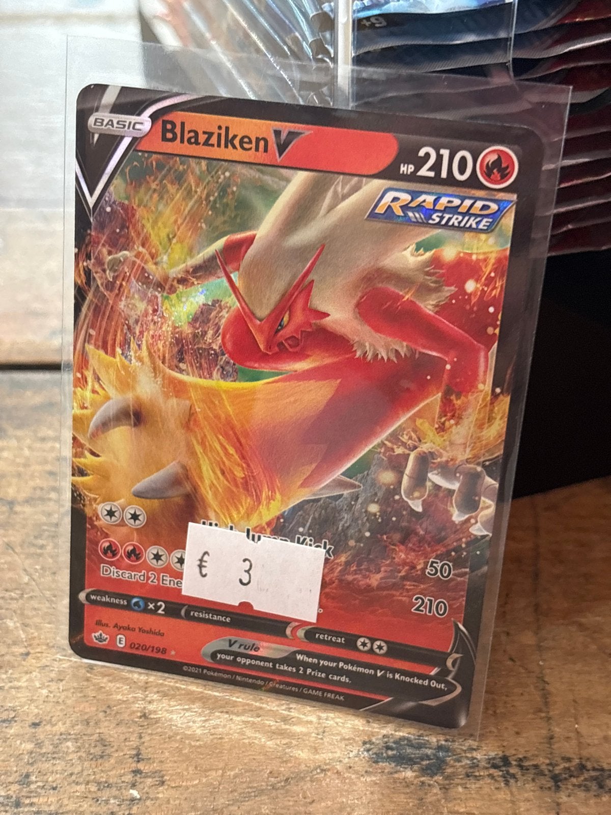 Pokémon Kaart Blaziken V (Rapid Strike) 020/198, Ophalen of Verzenden, Zo goed als nieuw, Losse kaart