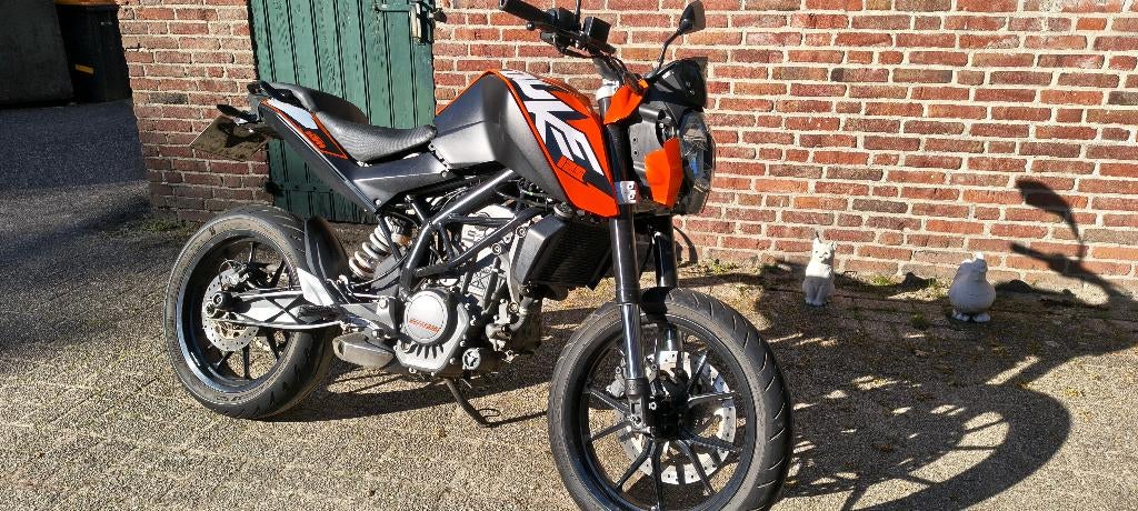 Ktm duke 125 met schade!! Blok 100% goed!!!!, Gebruikt, Particulier, 125 cc, 11 kW of minder