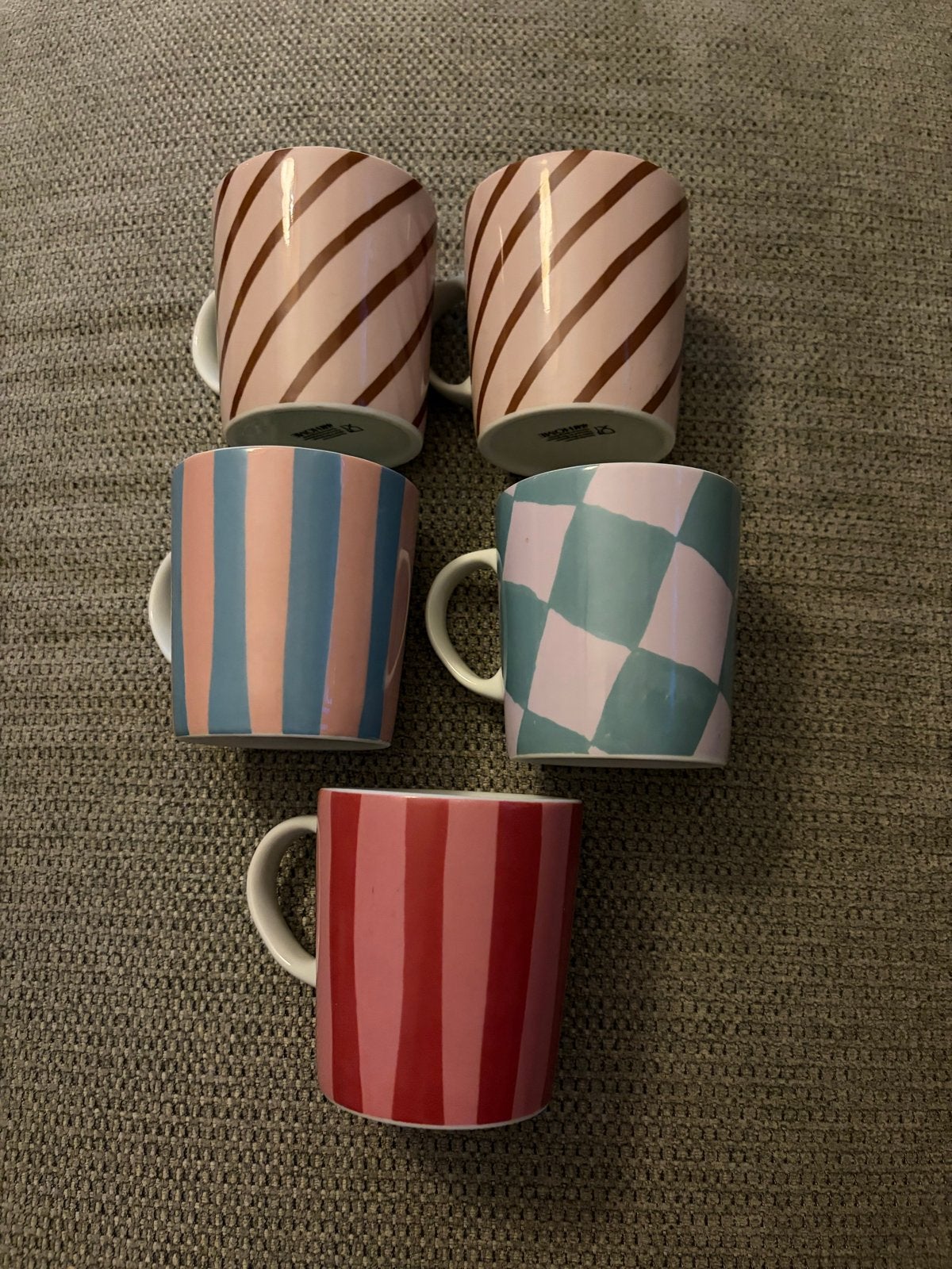 Set van 5 H&M Home mokken met vrolijke patronen, Huis en Inrichting, Overige merken, Ophalen of Verzenden, Zo goed als nieuw, Modern