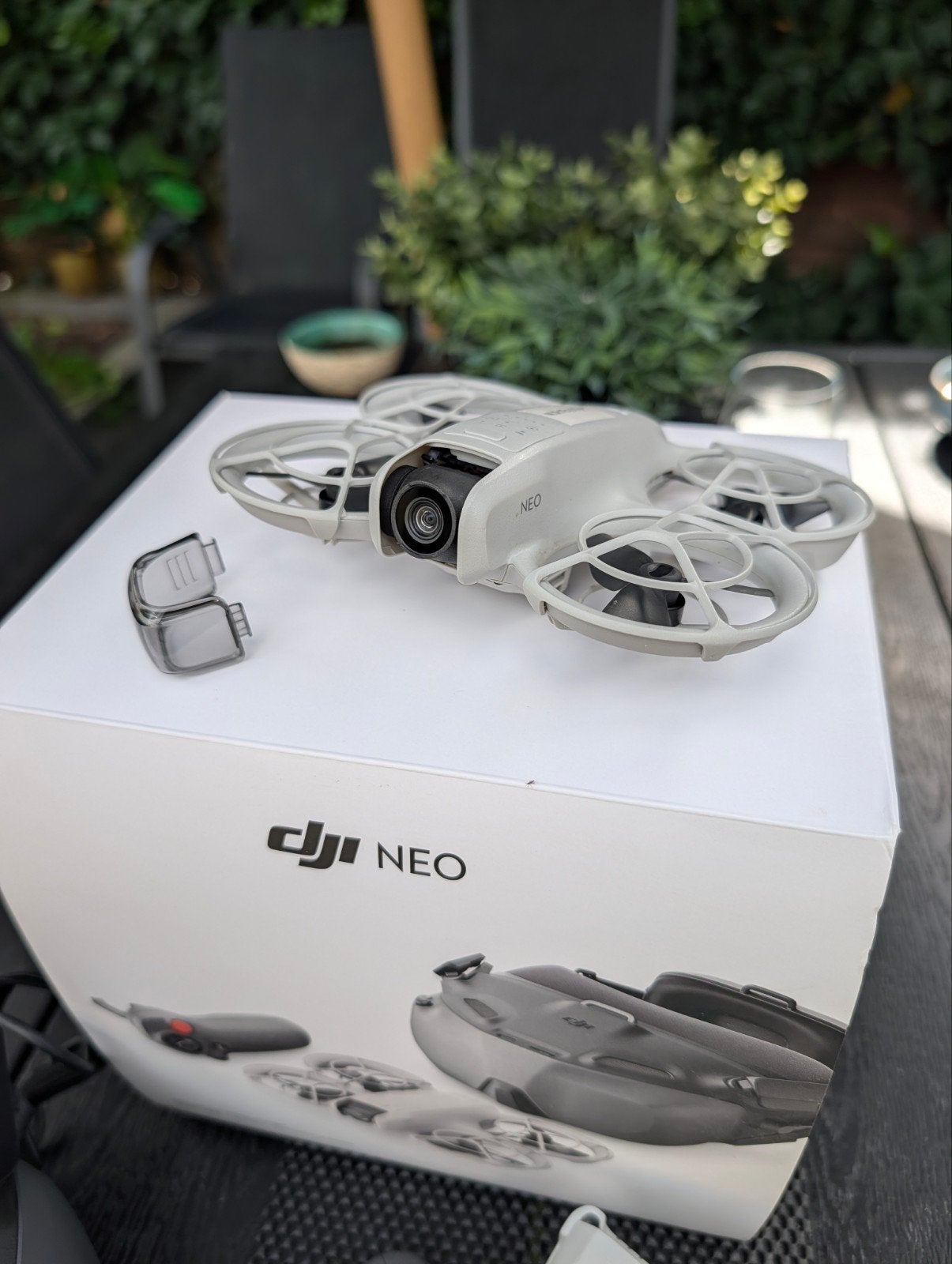 DJI Neo FPV Drone Combo met Goggles en Motion Controller, Cameradrone, Zo goed als nieuw, DJI, 1 tot 5 kilometer