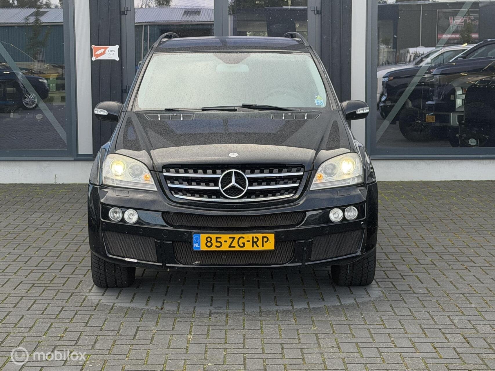 Mercedes M-klasse 320 CDI Brabus widebody Youngtimer, Auto's, Gebruikt, Zwart, 255 €/maand, Bedrijf