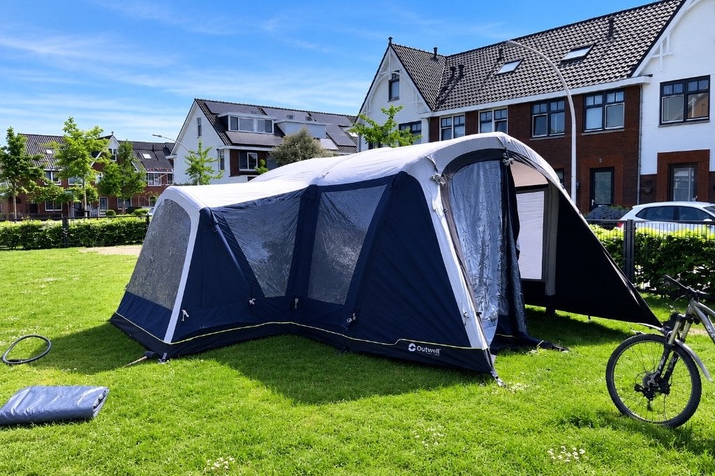 OUTWELL MOUNTAIN LAKE 5ATC AIR TENT (POLYKATOEN), Ophalen, Zo goed als nieuw, Tot en met 5