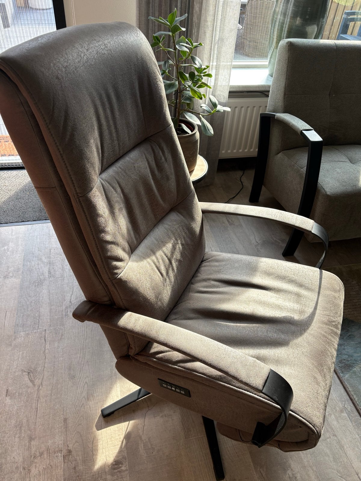 Elektrische relaxfauteuil - Antraciet, Huis en Inrichting, Ophalen, Gebruikt, 50 tot 75 cm, Stof