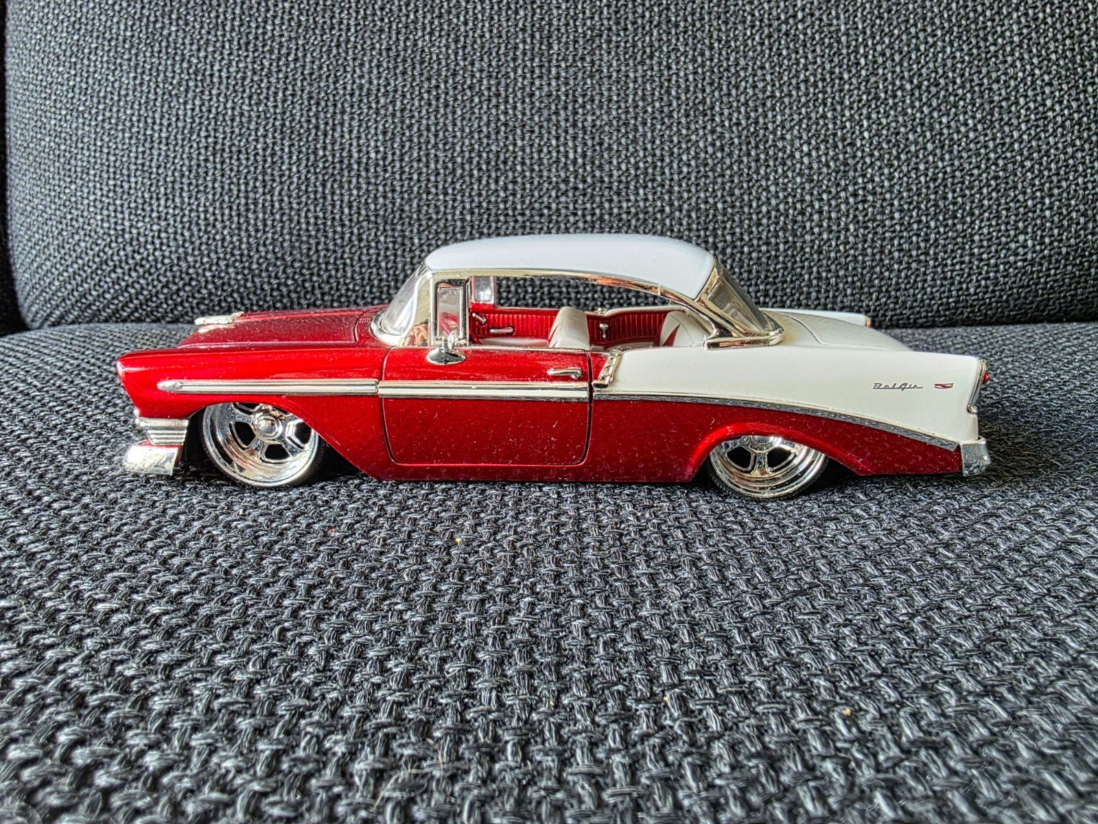 Chevrolet bel air 1956 Jada 1:24, Ophalen of Verzenden, Zo goed als nieuw, Auto