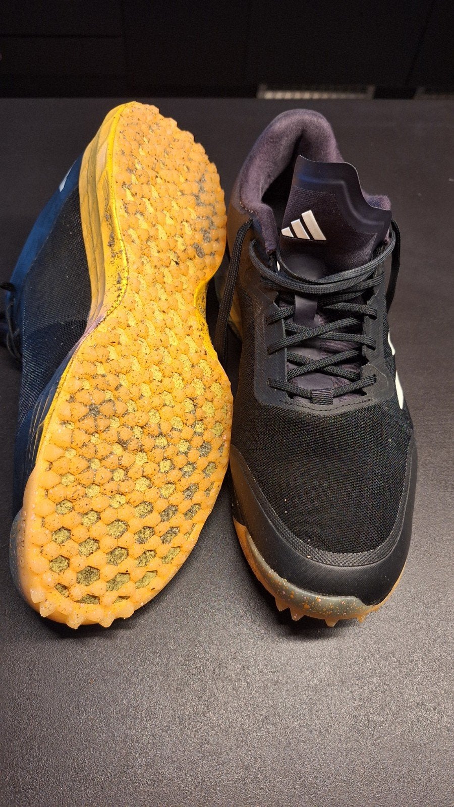 Adidas Hockeyschoenen mt 41 1/3, zgan, Sport en Fitness, Hockey, Ophalen of Verzenden, Zo goed als nieuw, Schoenen