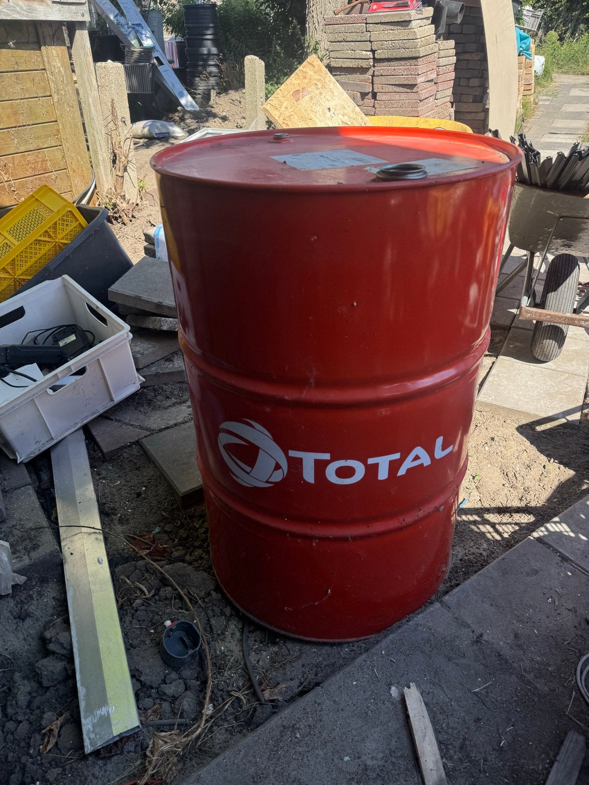 Leeg Total olievat 208L - Ideaal voor opslag of decoratie, Tuin en Terras, Vuurkorven, Ophalen