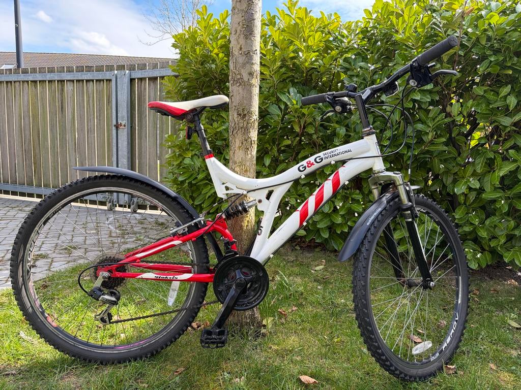 Mountainbike STOKVIS CASTELLO FS 26 wit met rood, Fietsen en Brommers, Fietsen | Mountainbikes en ATB, Gebruikt, 45 tot 49 cm