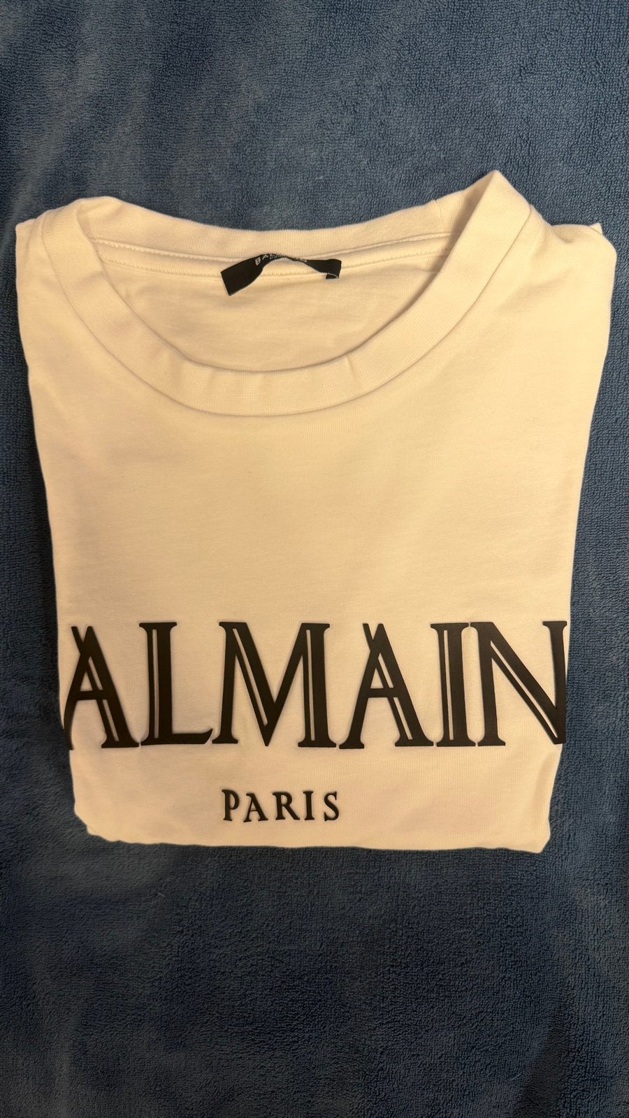 Balmain T-shirt wit met zwart logo, Ophalen of Verzenden, Zo goed als nieuw, Maat 52/54 (L), Wit