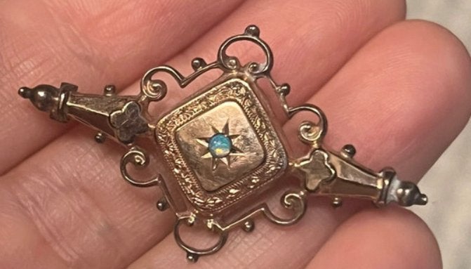 Broche Victoriaanse Opaal 333 Goud Antiek Italiaans 1880, 4 tot 7 cm, Gebruikt, Ophalen of Verzenden, Met edelsteen