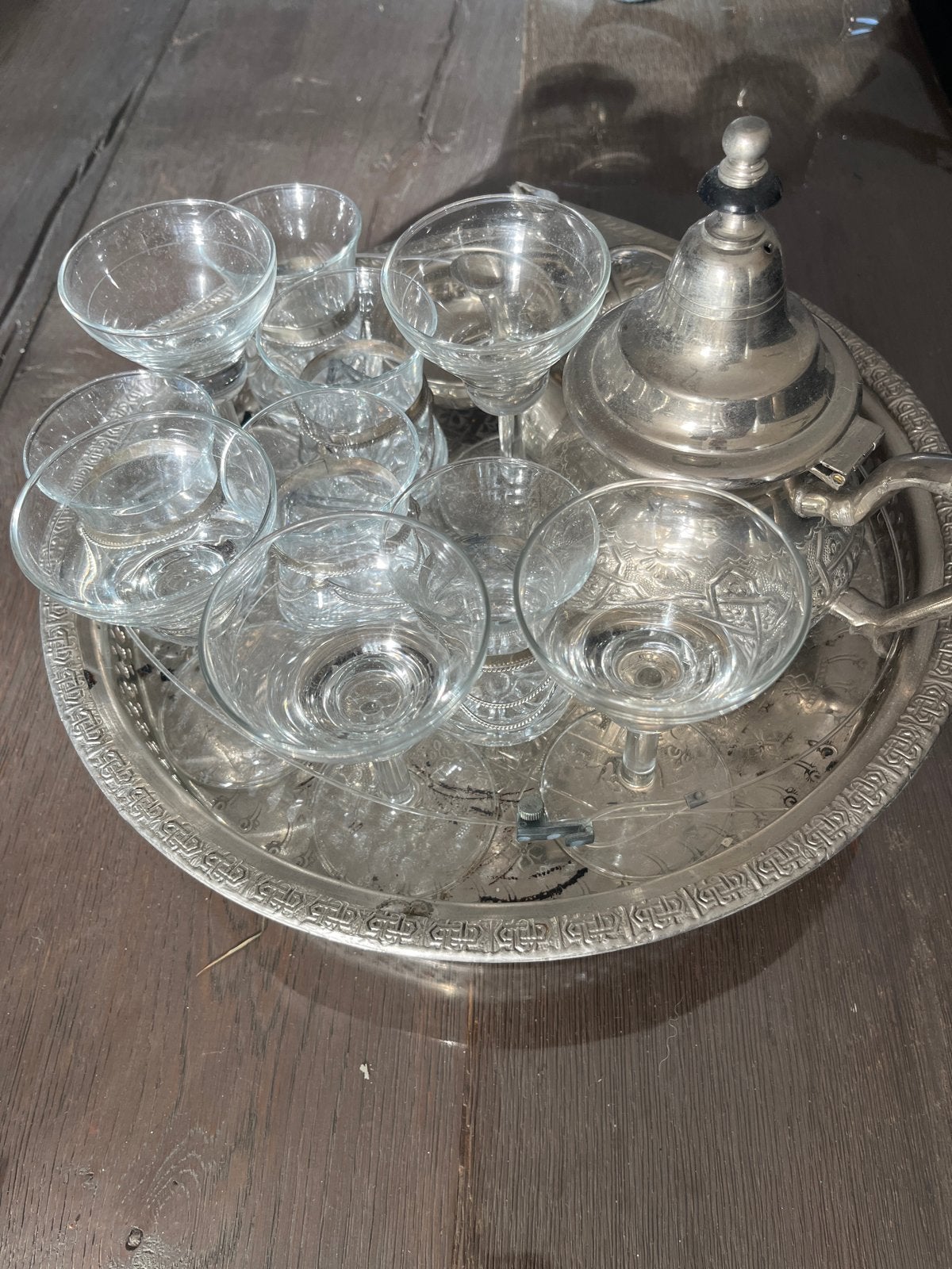 Marokkaanse theeset met dienblad en glazen, Ophalen