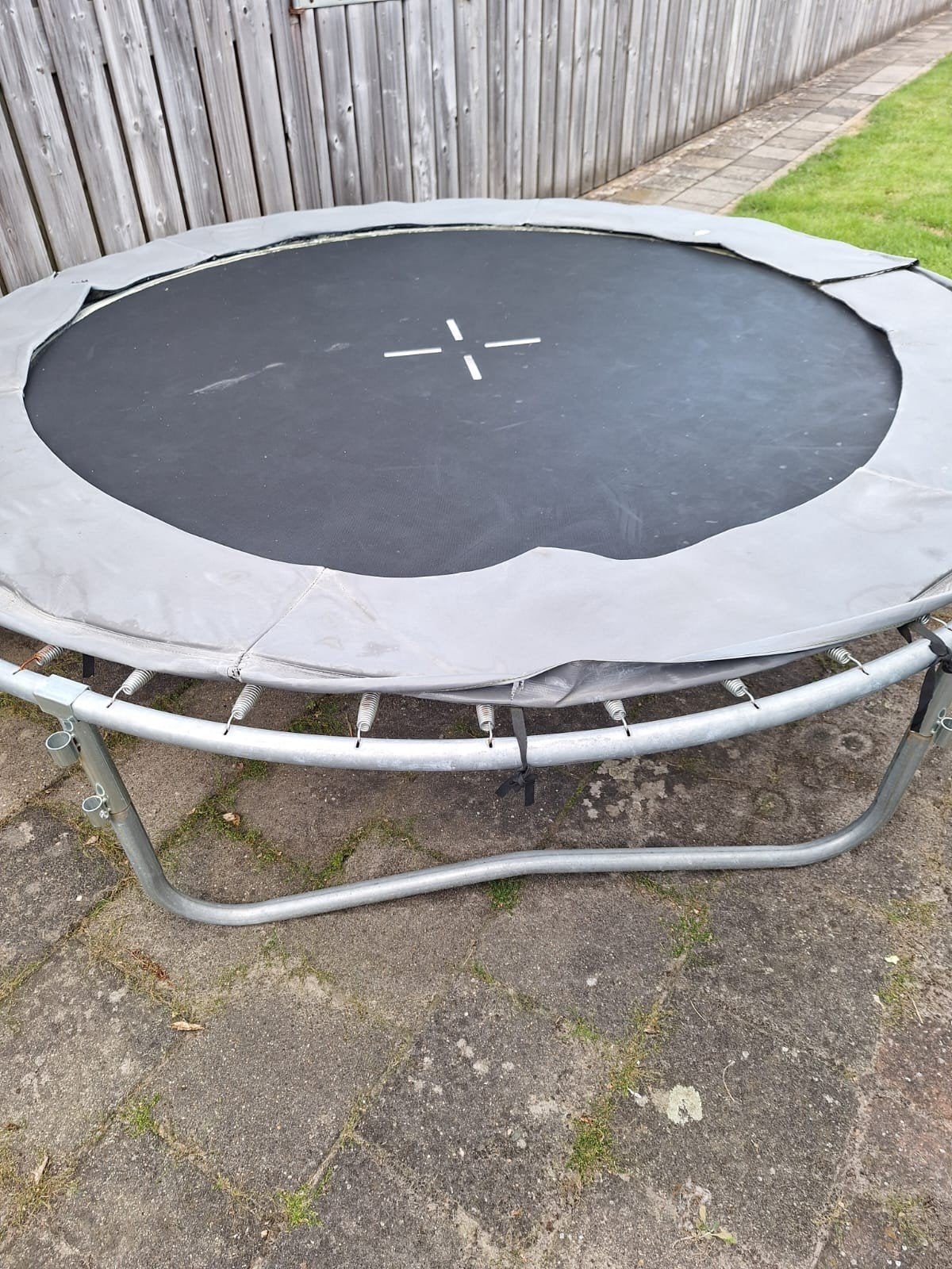 Trampoline - springgedeelte goed, nieuwe rand nodig, Kinderen en Baby's, Ophalen