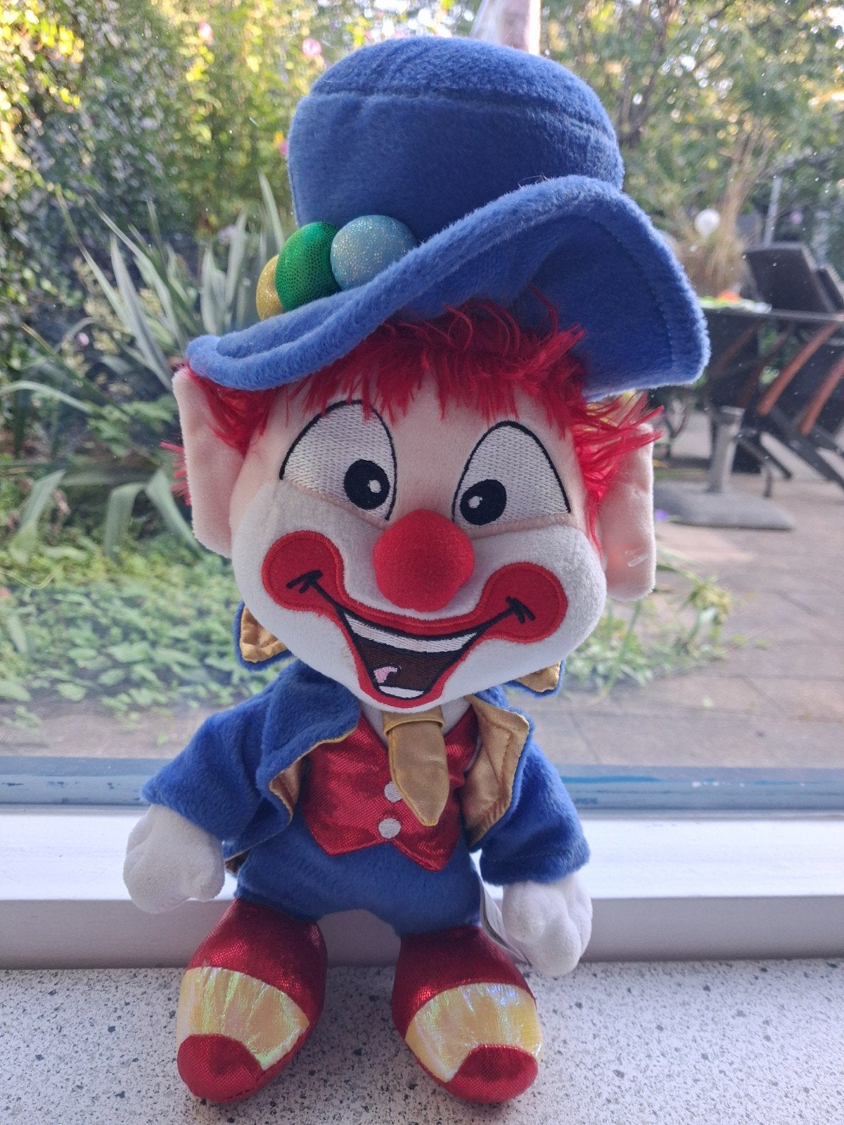 Clown Clapou mascotte van Vakantiepark Capfun blauwe hoed, Overige typen, Ophalen of Verzenden, Zo goed als nieuw, Middelgroot (20 tot 80 cm)