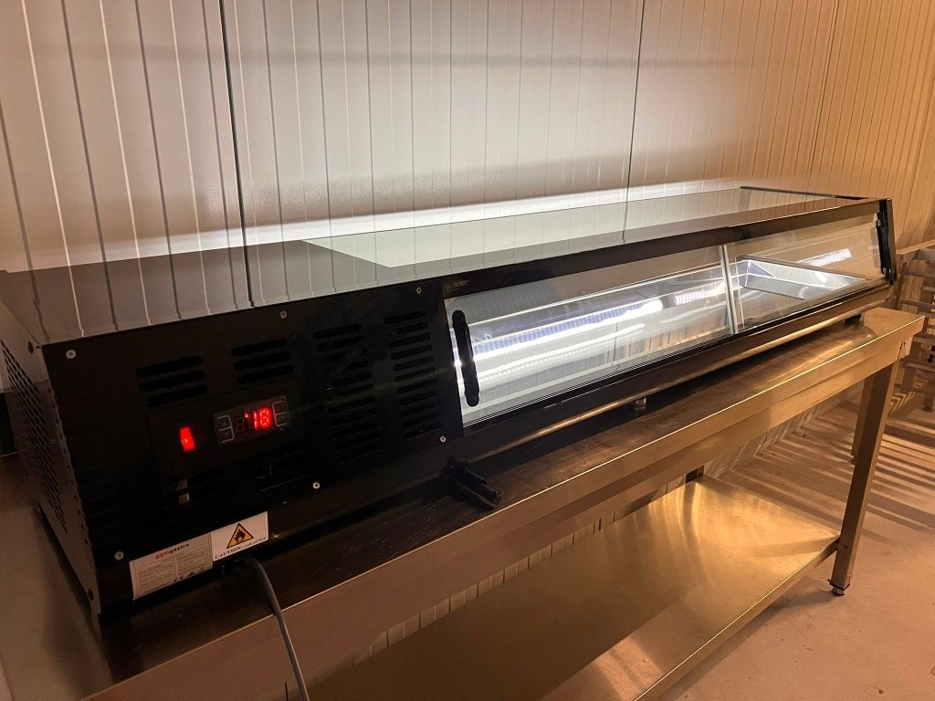 GGM Gastro Sushi Vitrine 180 cm – Nieuw & Ongebruikt, 200 liter of meer, 60 cm of meer, Nieuw, 160 cm of meer