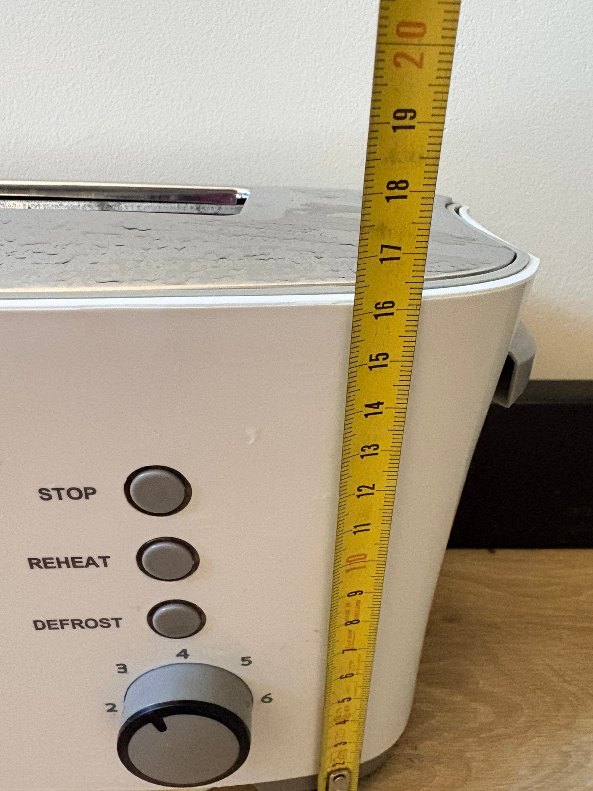 Foto 5 van Broodrooster tomado