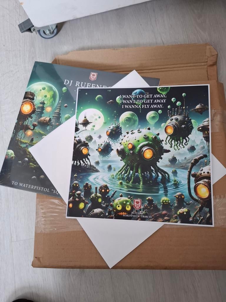 Dj Ruffneck - Tribute 10" white vinyl with inlay, gabber, Ophalen of Verzenden, Nieuw in verpakking, 12 inch