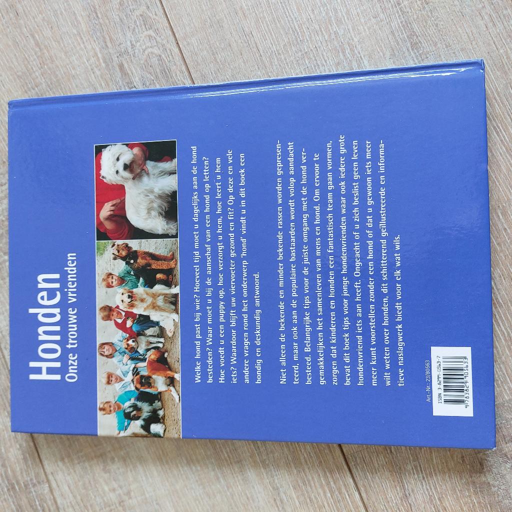 Boek, Ophalen of Verzenden, Gelezen, Honden