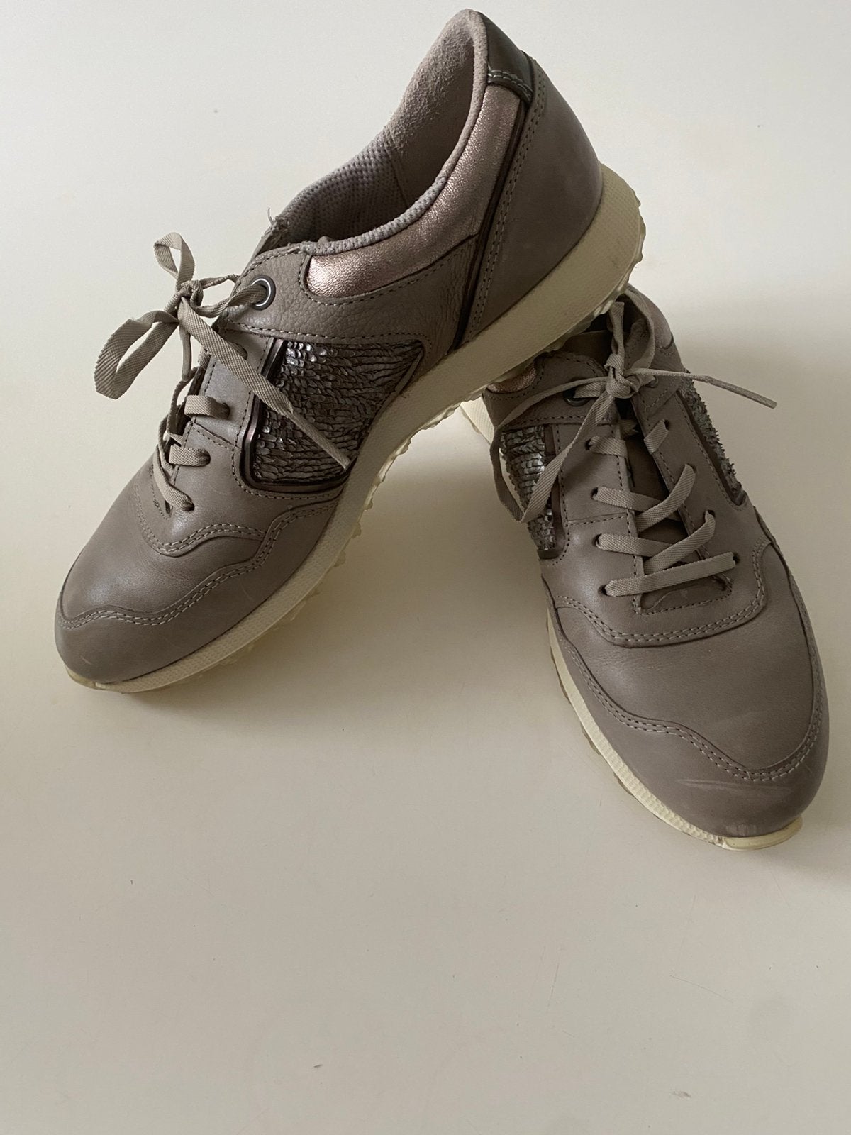 ECCO dames Sneak schoen maat 36, Kleding | Dames, Ophalen of Verzenden, Zo goed als nieuw, Zwart, Sneakers of Gympen