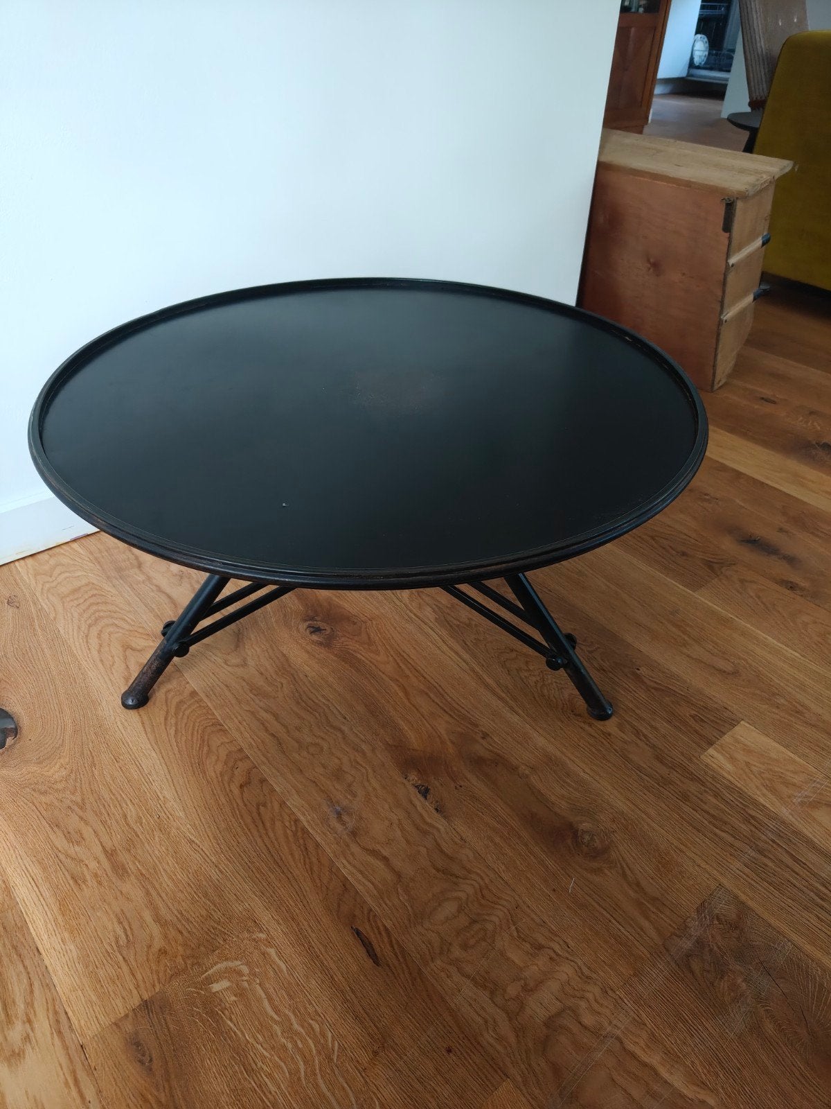 Dutchbone bijzettafel rond zwart inklapbaar, Ophalen, Gebruikt, 50 tot 100 cm, Rond
