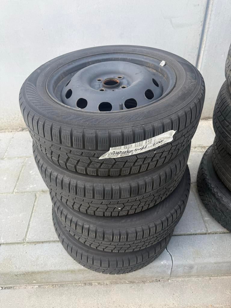 Suzuki Swift Winterset - Velgen met Banden Goedkoop, Ophalen, Zo goed als nieuw