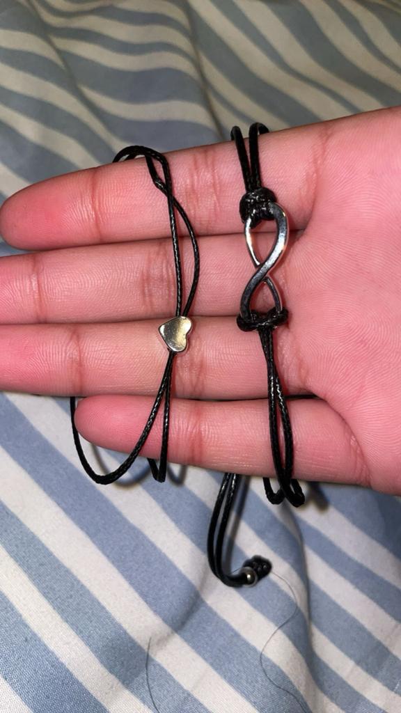 Zwarte touw armbanden, Sieraden, Tassen en Uiterlijk, Oorbellen, Ophalen of Verzenden, Zo goed als nieuw, Zwart, Overige materialen