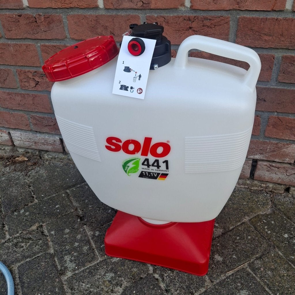 Nieuwe Solo accu rugspuit - P441 16 liter - rugspuit op accu, Tuin en Terras, Ophalen of Verzenden, Nieuw, Overige soorten, Solo
