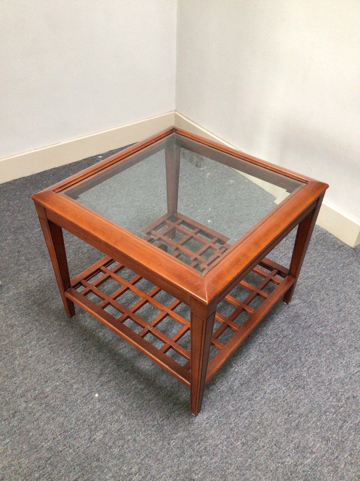 Salontafel vierkant hout met glasplaat 60x60x50 cm, Ophalen, 50 – 75, Gebruikt, Vierkant