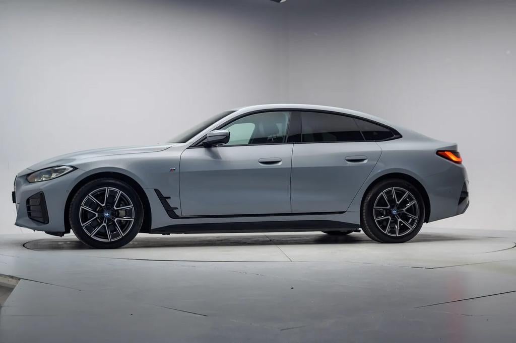 BMW i4 eDrive40 M-Sport shadow 84 kWh 3-Fase [ Leder Stoelve, Auto's, BMW, 0 cilinders, Gebruikt, Adaptive Cruise Control, Leder