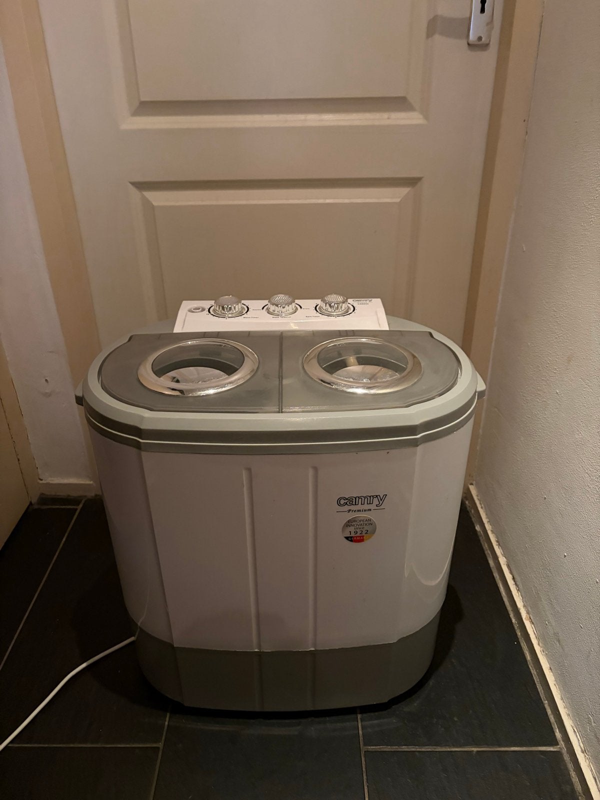 Compacte Camping Wasmachine met Centrifuge, Ophalen, Minder dan 1200 toeren, Minder dan 85 cm, Minder dan 4 kg