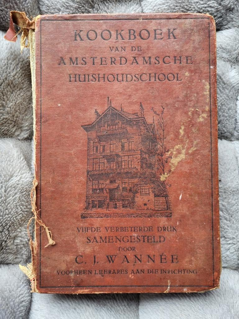 Kookboek – C.J. Wannée – 5e druk, Ophalen of Verzenden, Gelezen, Azië en Oosters