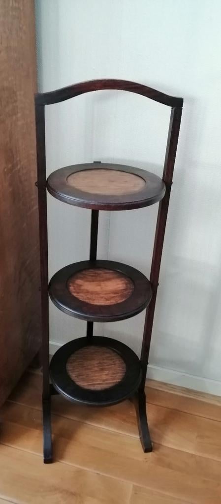 Mooie Engelse houten cakestand., Ophalen