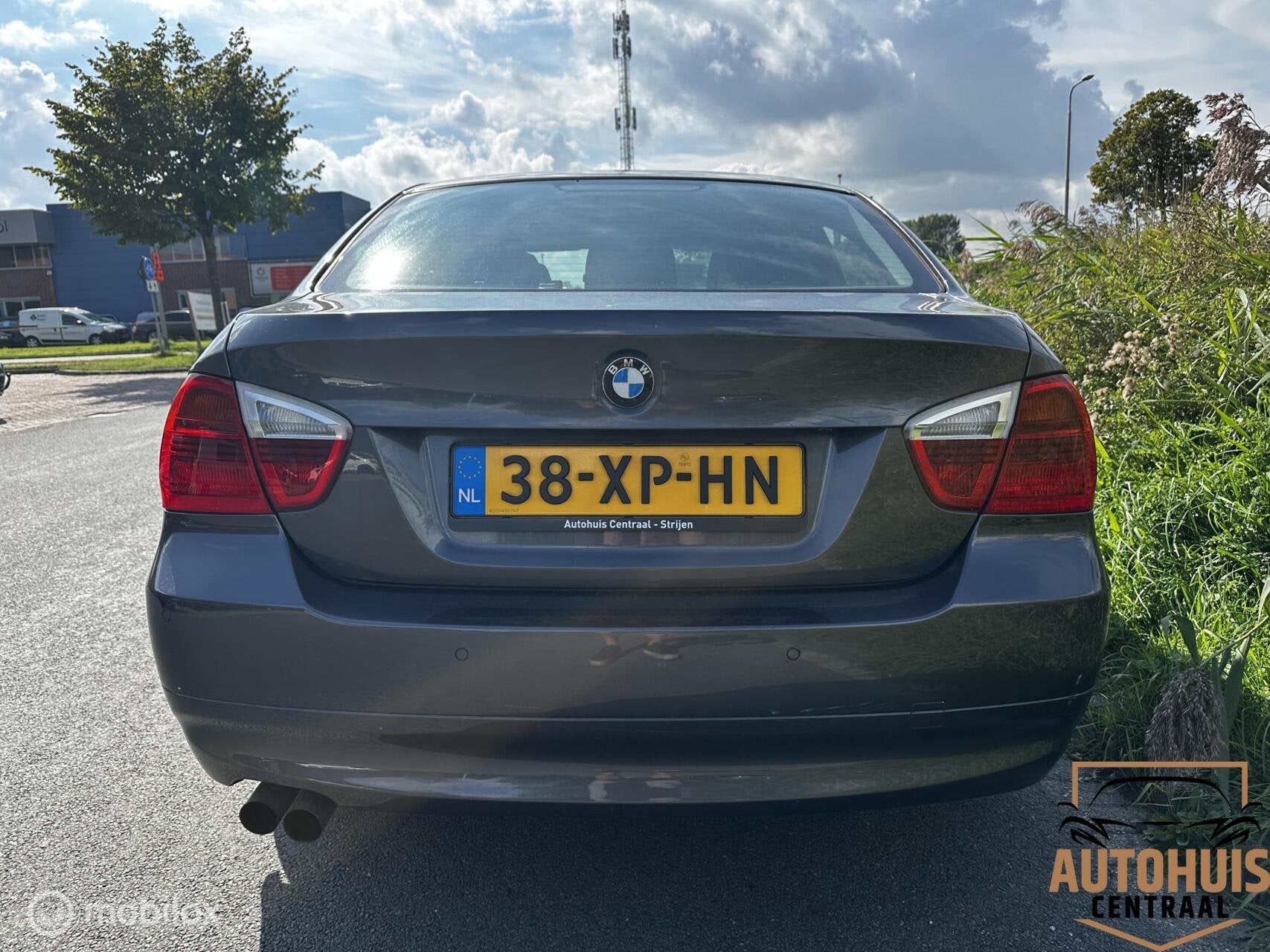 Foto 9 van BMW 3-serie 325i*MOTORSTORING*NwAPK*Airco*