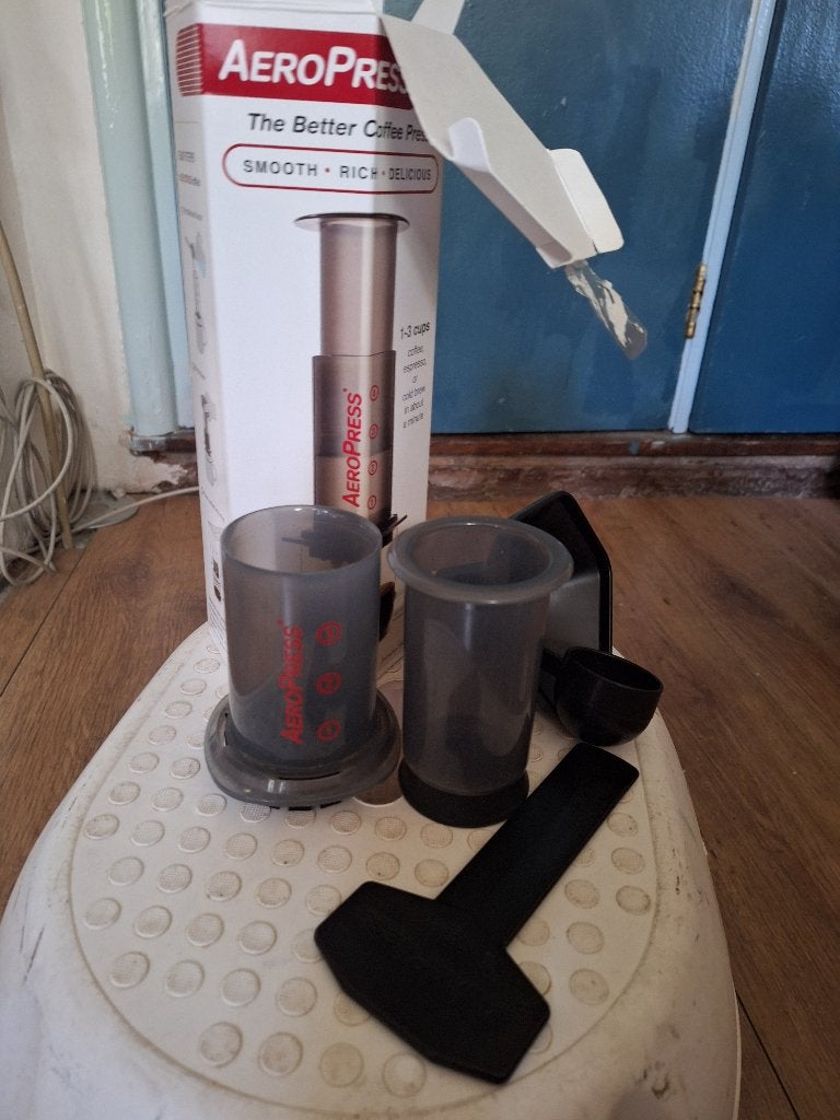 Aeropress, Witgoed en Apparatuur, Ophalen, Gebruikt, Koffiemachine, Gemalen koffie
