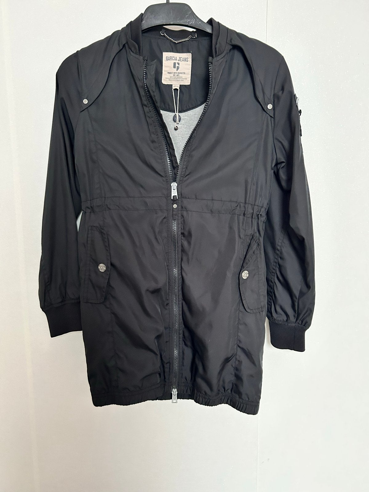 Lange bomberjack/ parka jas Garcia Jeans zwart Maat 140/146, Ophalen, Nieuw, Meisje, Jas
