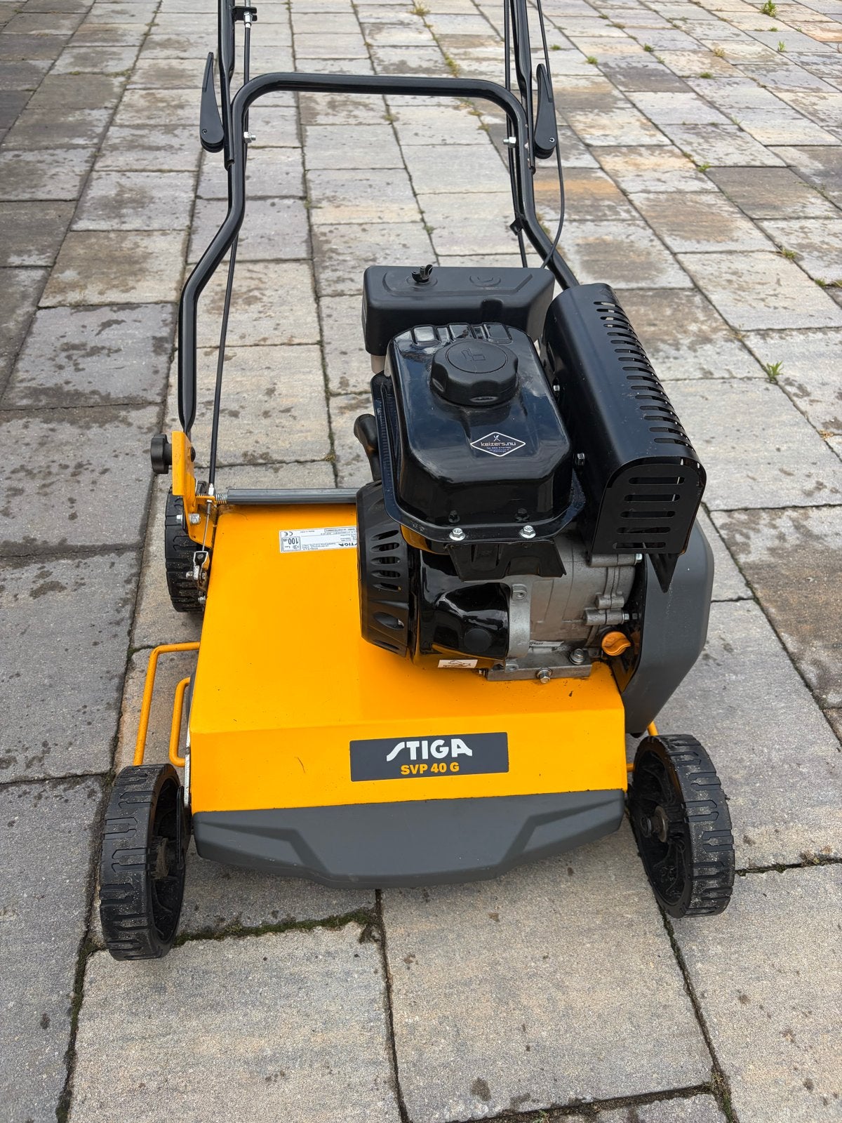 Stiga SVP 40 G Verticuteermachine - Topconditie, Tuin en Terras, Verticuteermachines, Ophalen, Zo goed als nieuw, Benzine