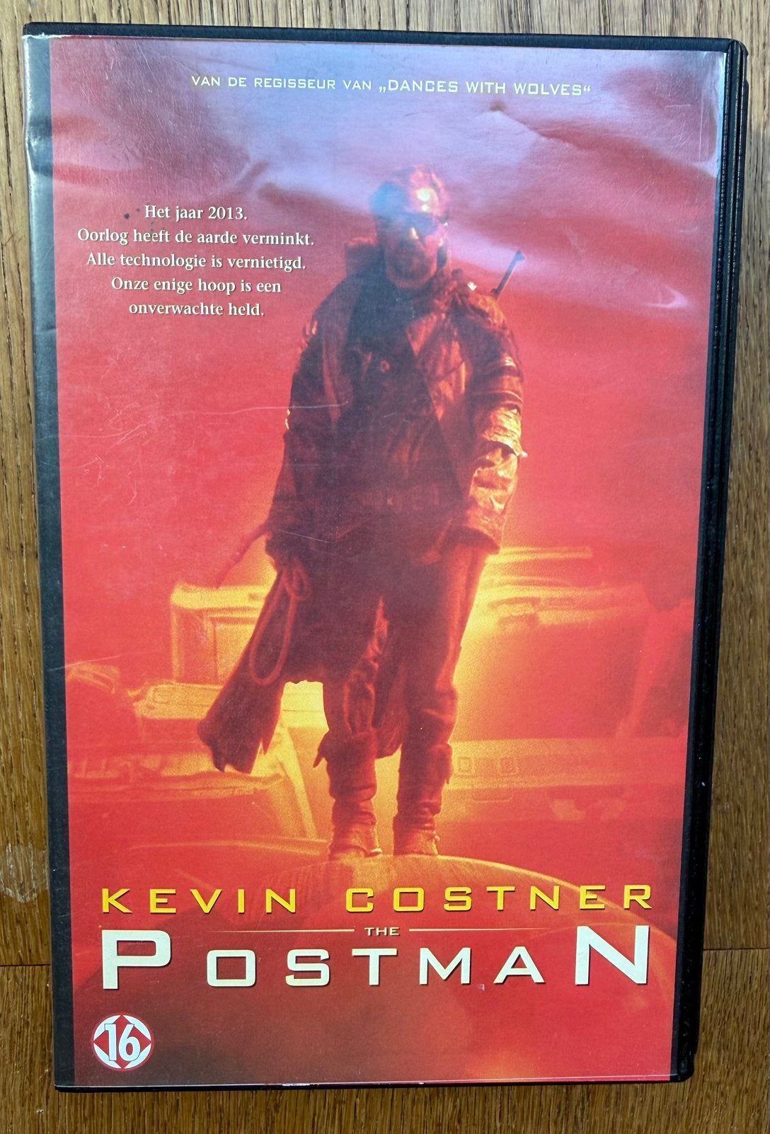 VHS videoband: The postman, Verzenden, Gebruikt