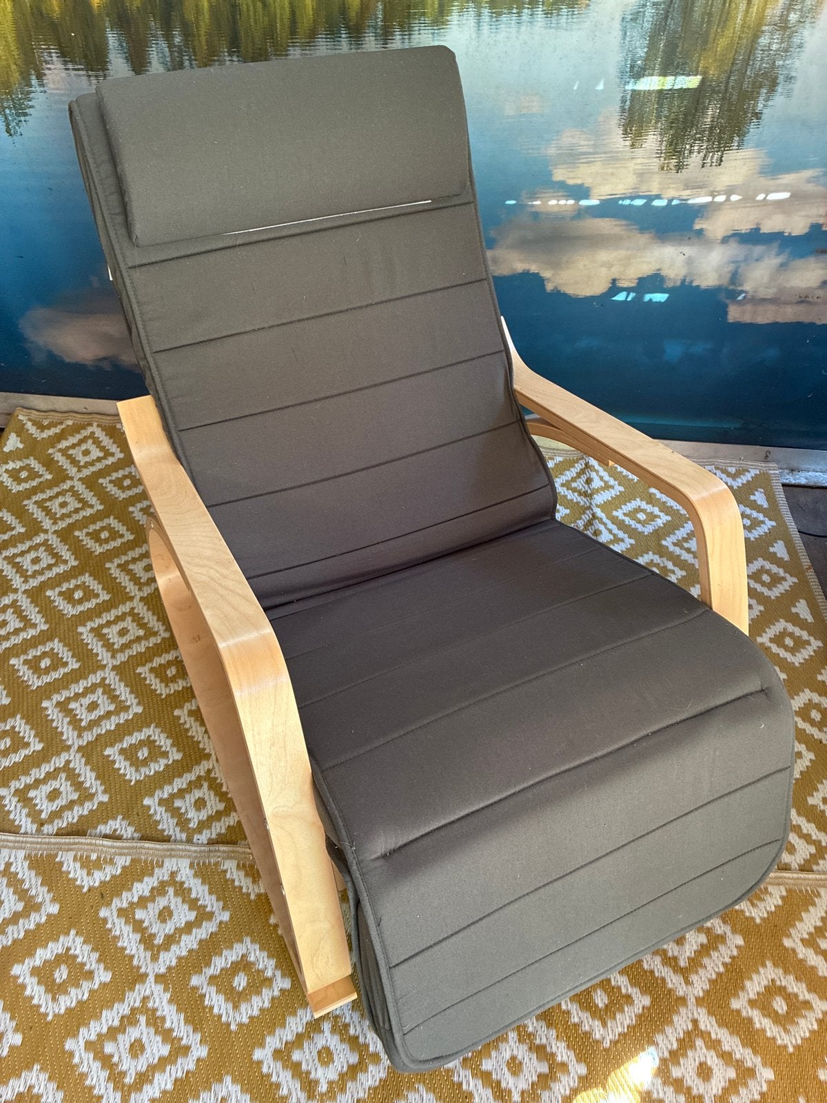 relaxfauteuil/schommelstoel  met houten frame, Huis en Inrichting, Stoelen, Ophalen, Overige kleuren, Zo goed als nieuw, Eén