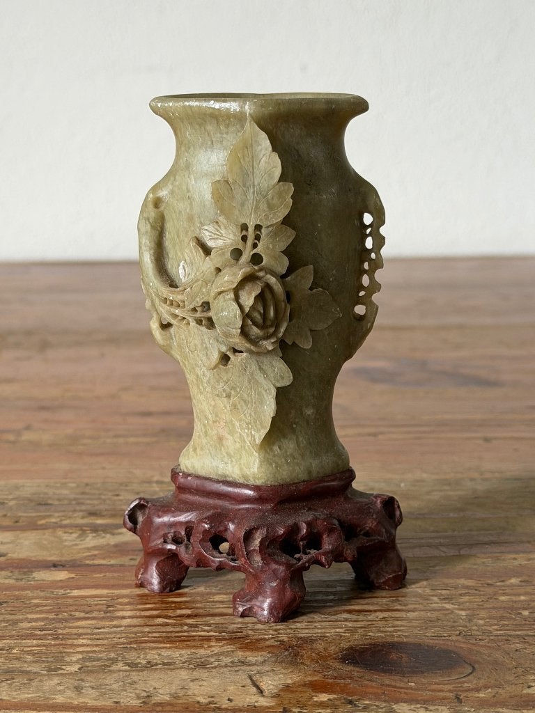 Vaas - Chinese spekstenen vaas – handgesneden, Ophalen of Verzenden