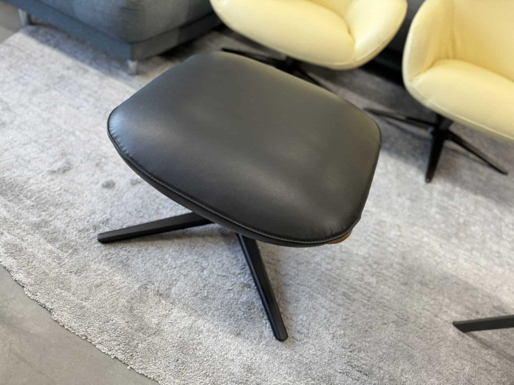Nieuw Leolux Cream Voetenbank zwart leer design poef, Huis en Inrichting, Leolux, Info@leolux.nl, Nieuw, Ophalen of Verzenden