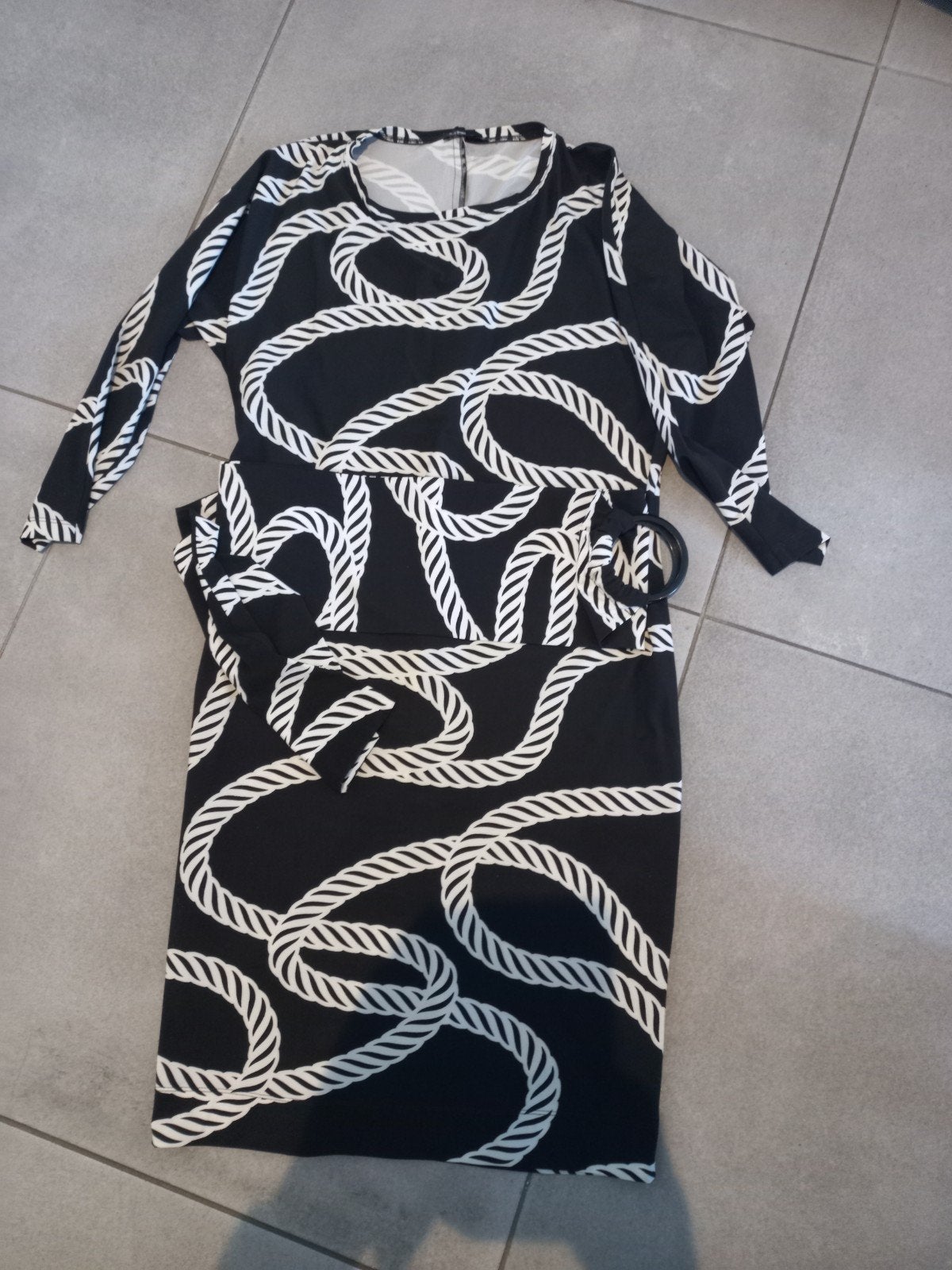 Moq jurk, Kleding | Dames, Ophalen of Verzenden, Zo goed als nieuw