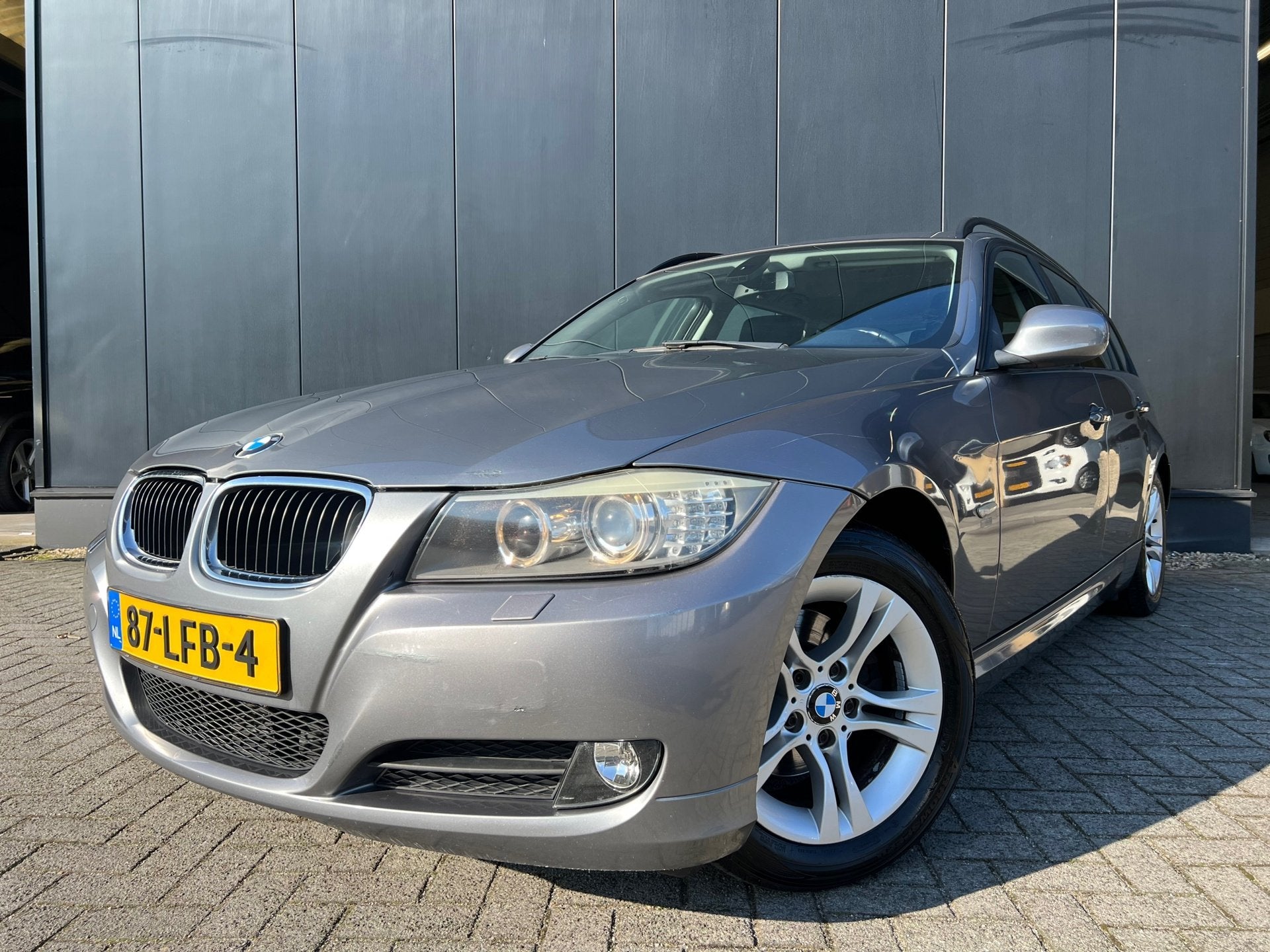 BMW 3-serie Touring 318i 2010 OrgNl/Navi/Lmv/Nap/Apk4-2027, Euro 5, Achterwielaandrijving, Origineel Nederlands, Handgeschakeld