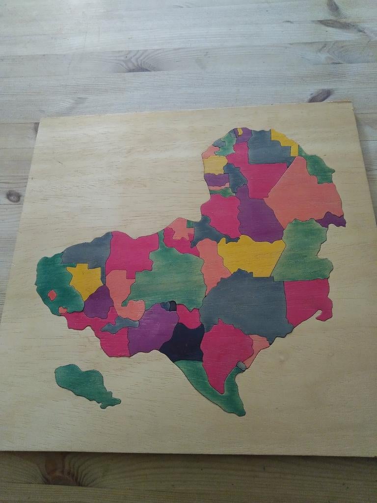 Houten puzzel landkaart uniek zelf gemaakt met figuurzaag, Ophalen of Verzenden, 2000 tot heden, Landkaart