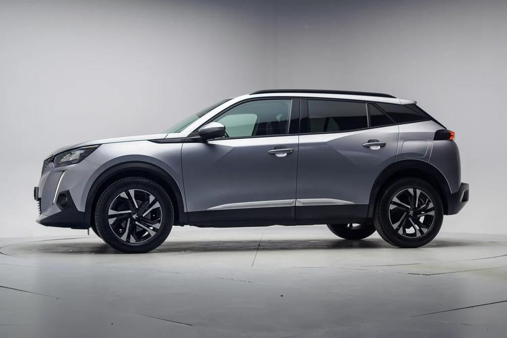 Peugeot 2008 1.2 PureTech Allure [ LED Navi Camera Apple Car, 1163 kg, 101 pk, Gebruikt, 4 stoelen