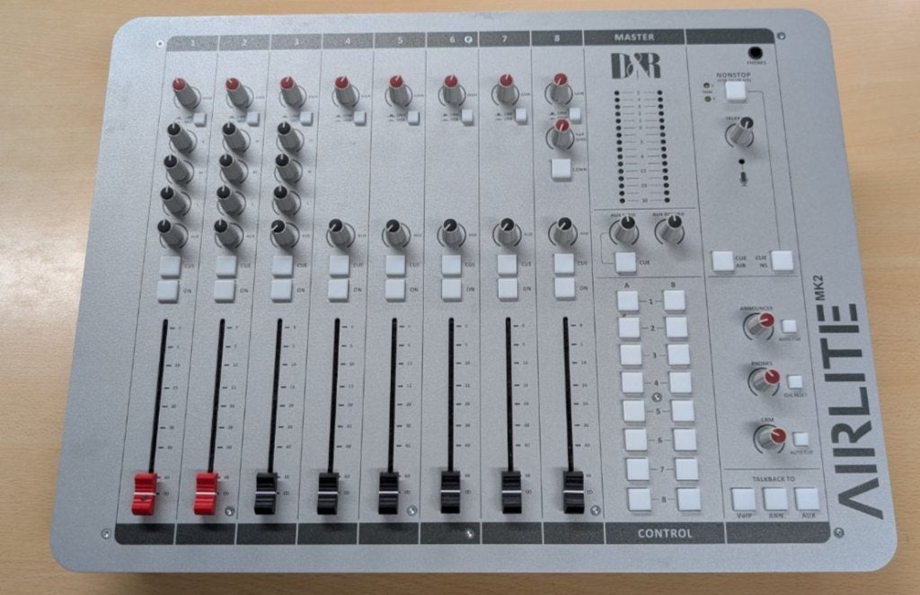 D&R Airlite MK2 mengpaneel, Muziek en Instrumenten, Mengpanelen, Ophalen, Gebruikt, 5 tot 10 kanalen, Microfooningang